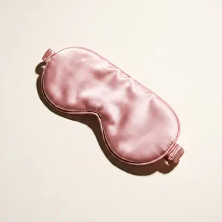 Masque de nuit en soie rose